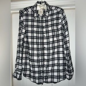 American Eagle Flannel Shirt. Size M. Boyfriend fit.